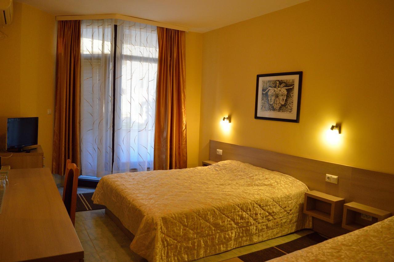 Hotel Drama Burgas Exterior foto
